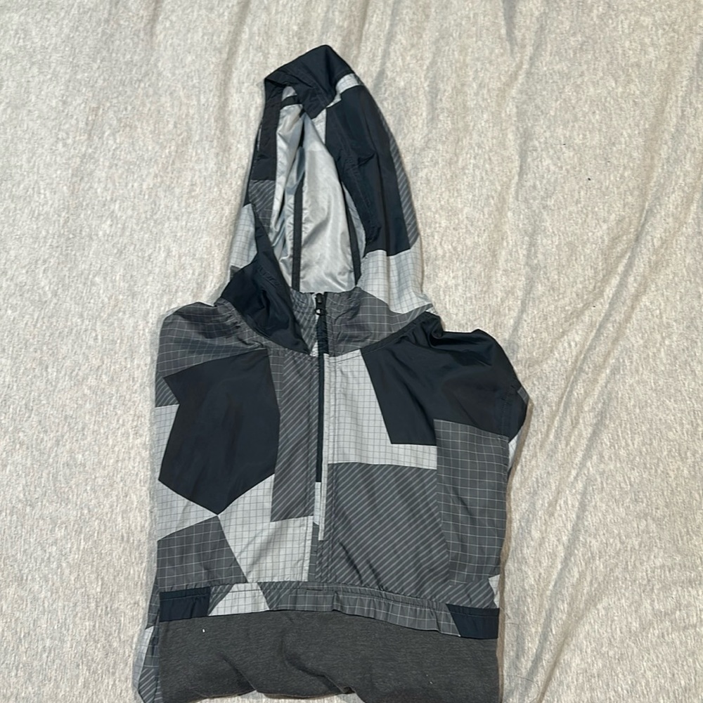 Under Armour Windbreaker